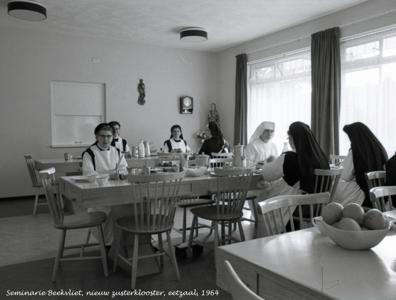 img082.tif